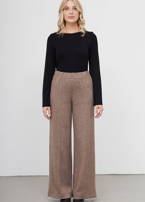 Брюки широкие трикотажные женские, цвет бежевый