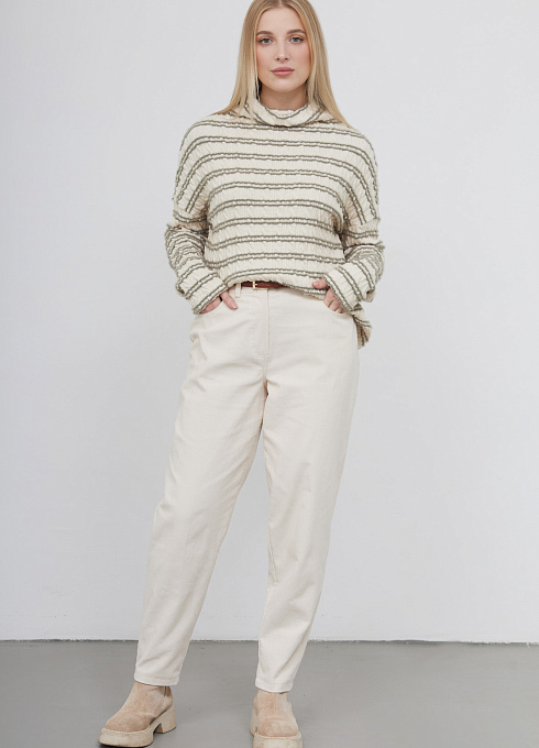 Джемпер из мягкого трикотажа женский,  белый цвет