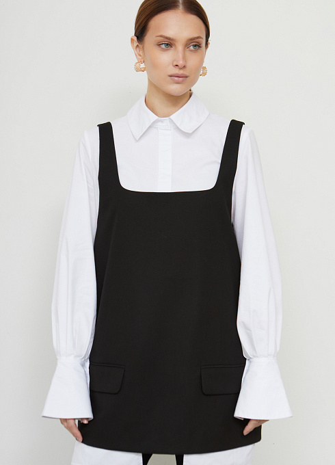 Жилет с декоративными карманами женский, чёрный цвет