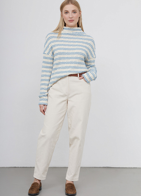 Джемпер из мягкого трикотажа женский, белый цвет