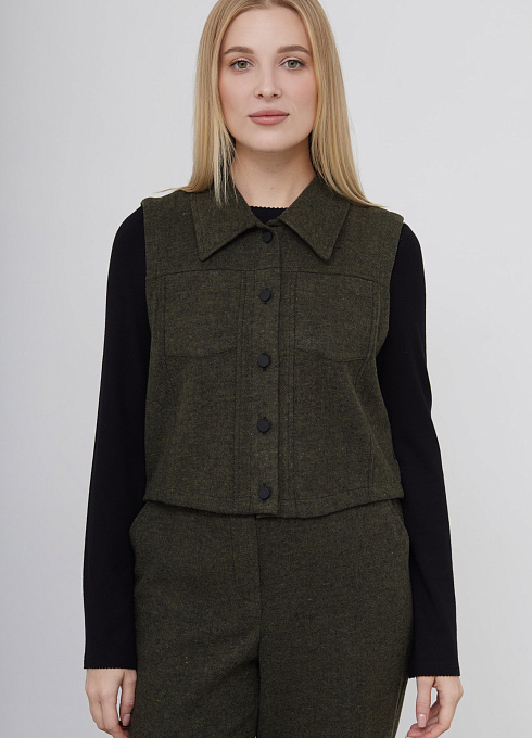 Жилет укороченный с шерстью женский, зеленый цвет