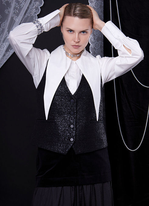 Жилет костюмный с блеском женский,  чёрный цвет